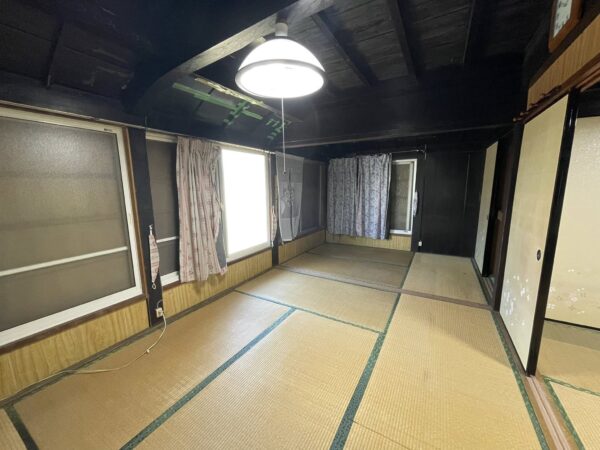 R7-3元町地区にある船底天井の平屋